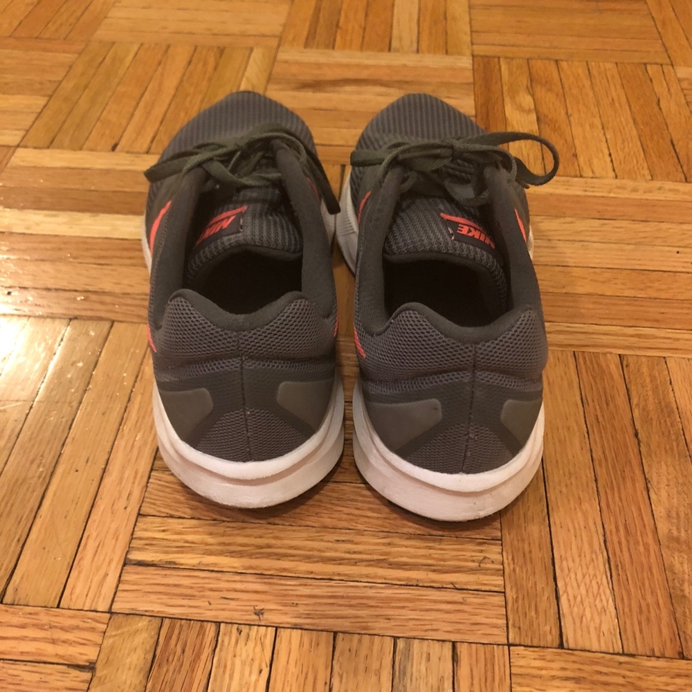 NIKE Downshifter 7 • Size 9 ✔️ Gently Worn - Picture 3 of 8